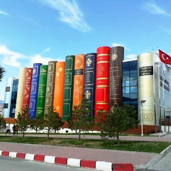 کتابخانه دانشگاه دولتی ترکیه