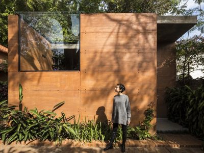 طراحی و معماری خانه ویلایی (Earth Box) در پاراگوئه